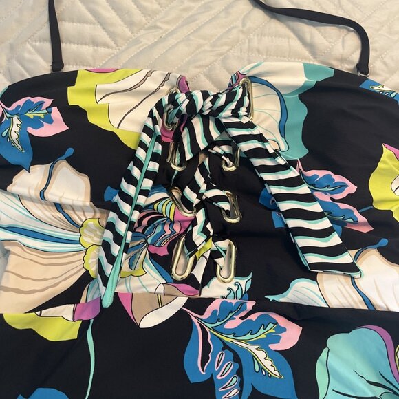 Trina Turk Black Sintra Floral Bandeau One Piece Swimsuit Size 8 - Picture 3 of 6